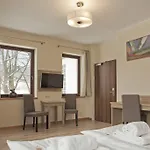 Bursztynowe Buki Ladek-Zdroj