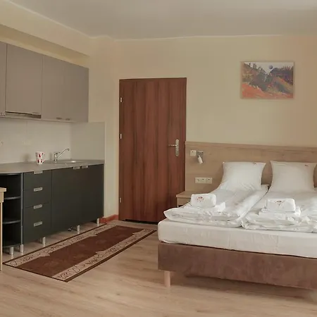 לינה וארוחת בוקר Bursztynowe Buki