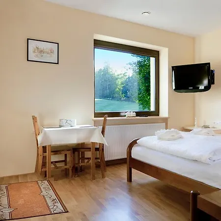 לינה וארוחת בוקר Bursztynowe Buki Lądek-Zdrój