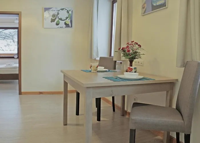 Bursztynowe Buki Bed & Breakfast