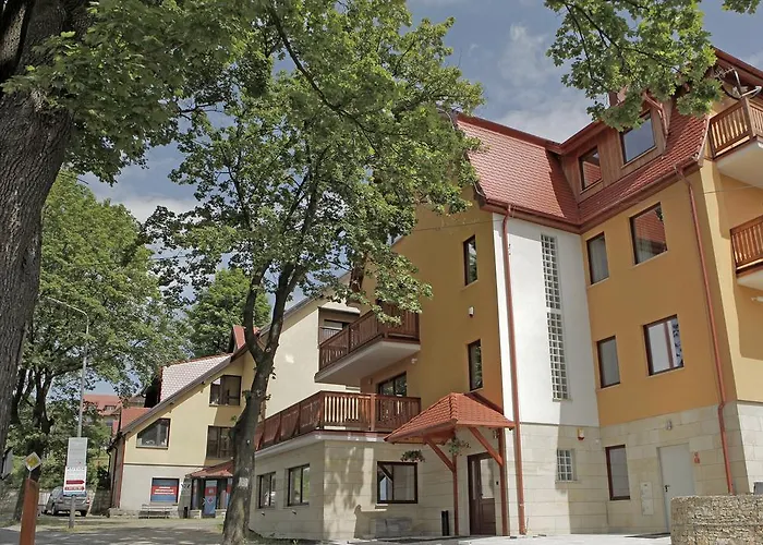 Bursztynowe Buki Bed and breakfast 3*