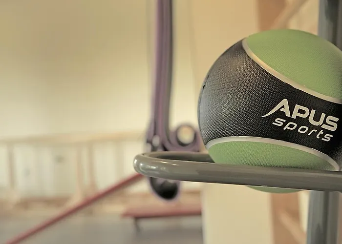 Bursztynowe Buki Oda ve Kahvaltı 3*