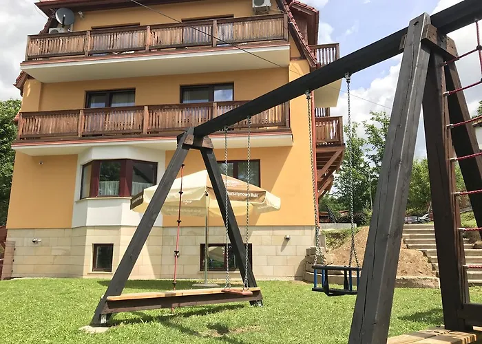 Bursztynowe Buki Bed & Breakfast